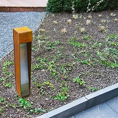 Bornes d'éclairage extérieures en acier Corten Pathway